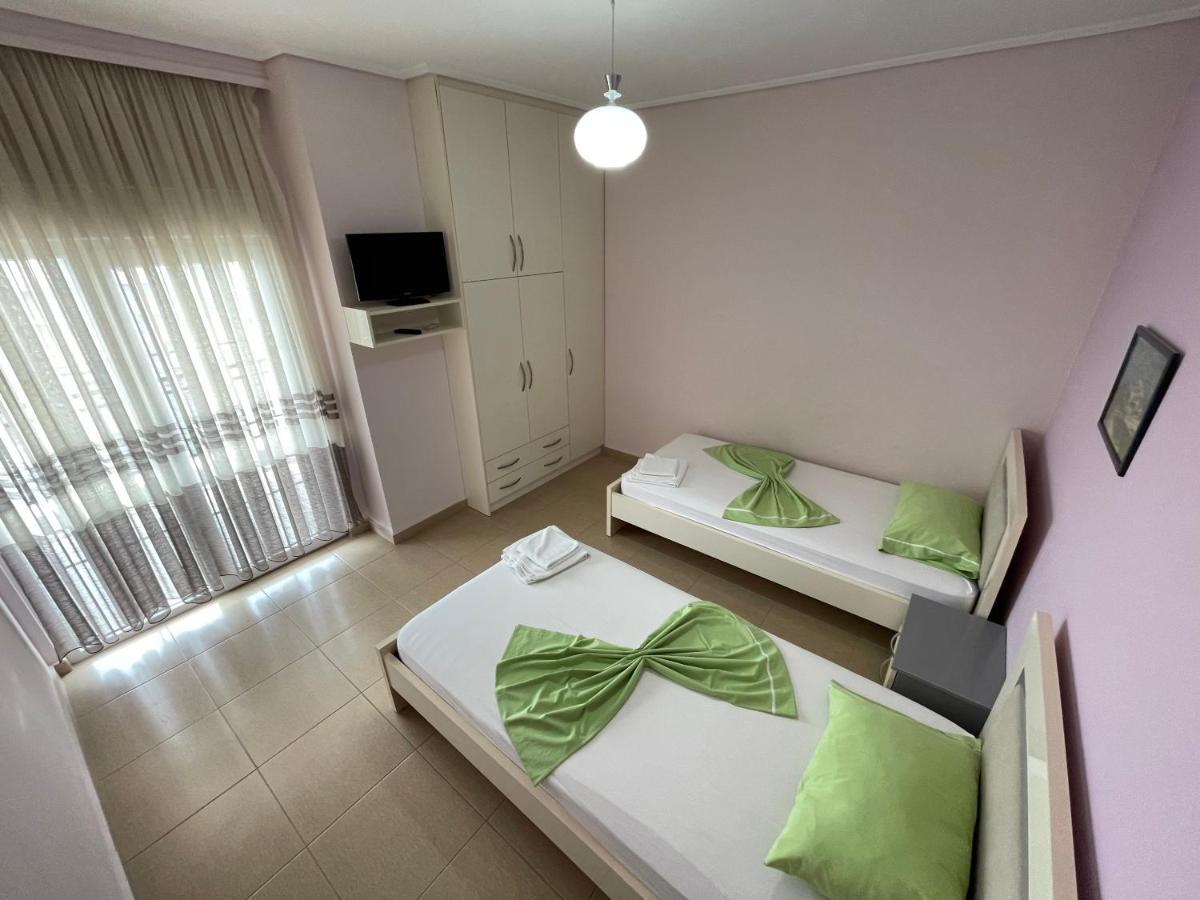 Flower Apartment Sarande Exterior photo