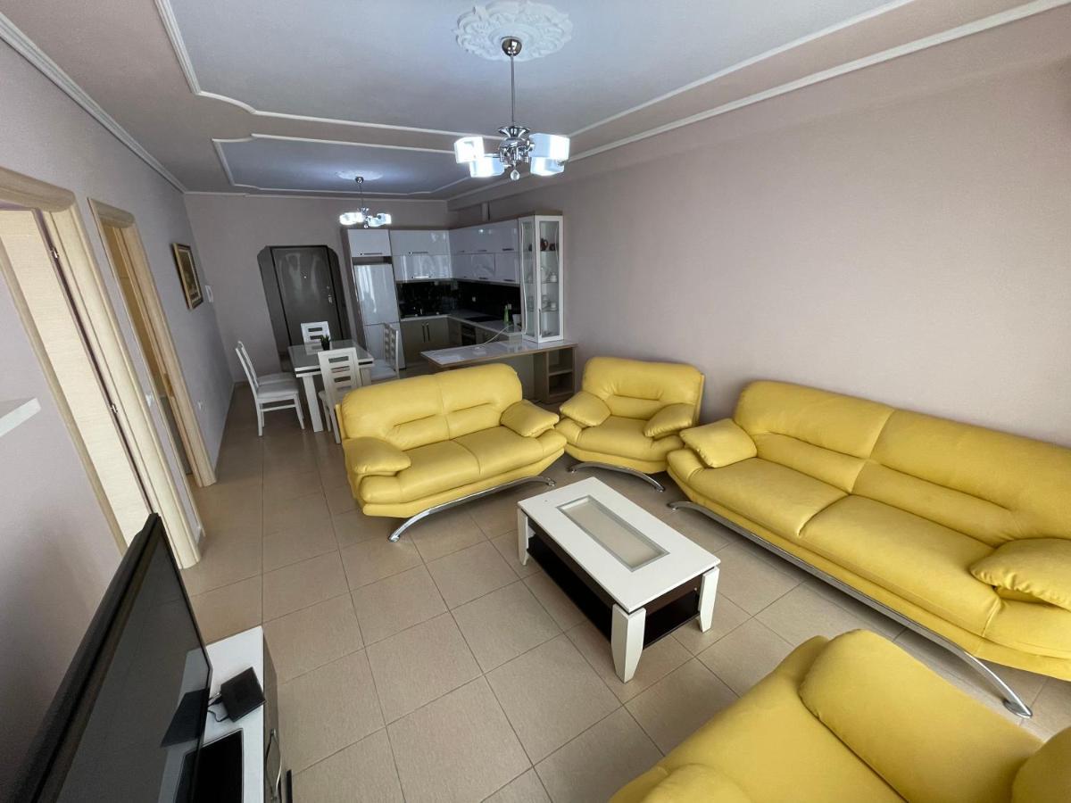 Flower Apartment Sarande Exterior photo